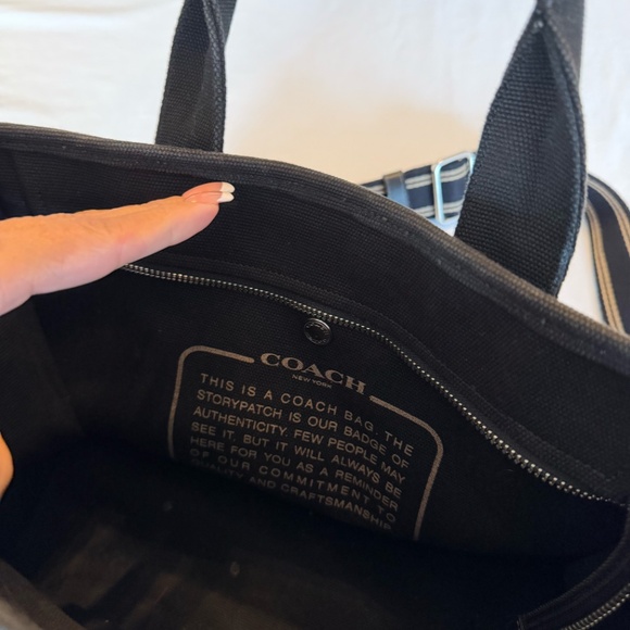 Coach cargo tote - Picture 4 of 7